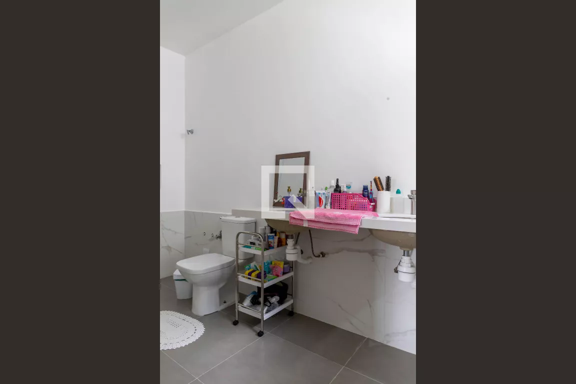 Imagem Casa com 4 Quartos à Venda, 257 m²em Vila Gumercindo - São Paulo