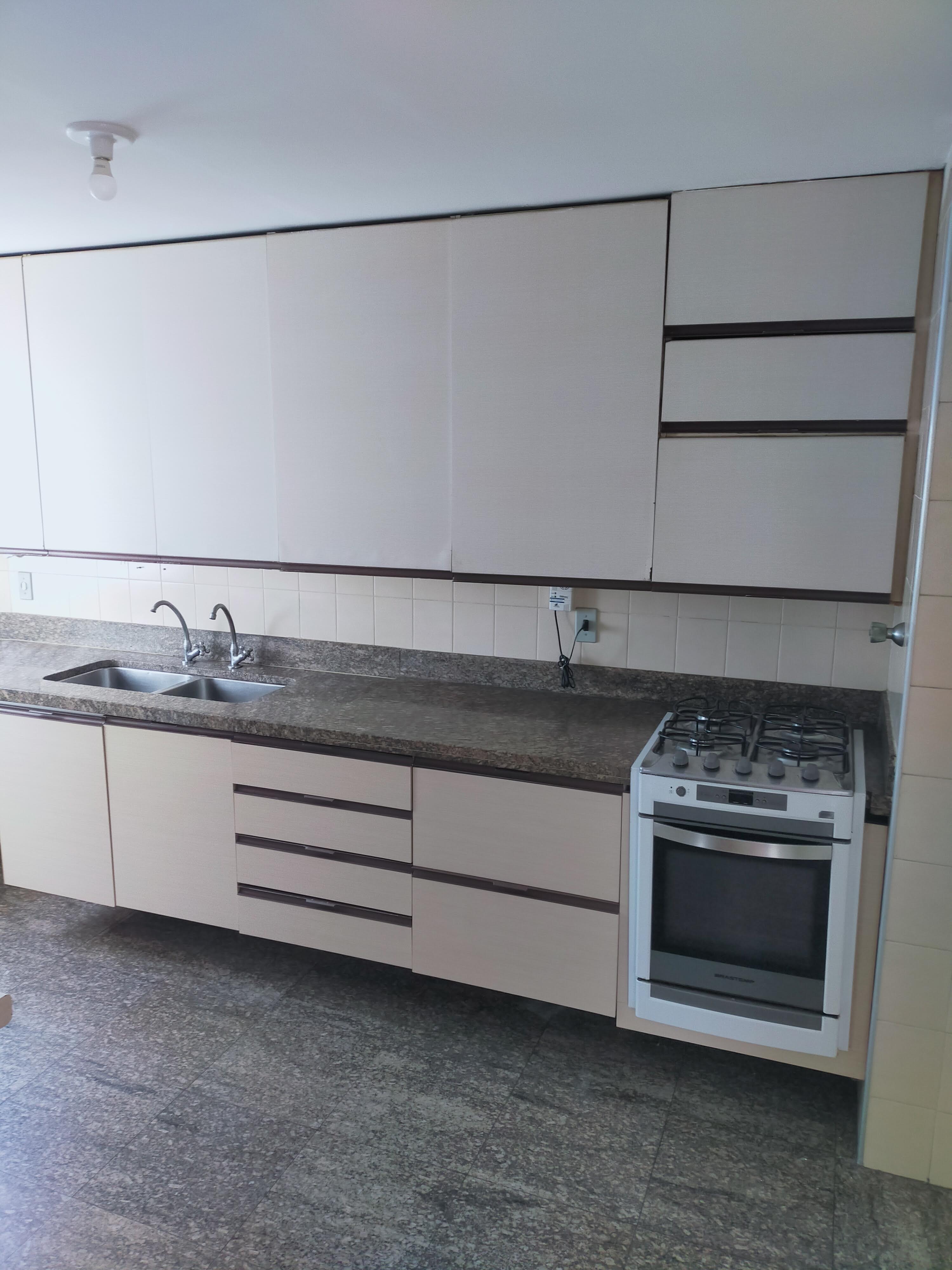 Imagem Apartamento com 3 Quartos à Venda ou Locação, 212 m²em Cambuí - Campinas