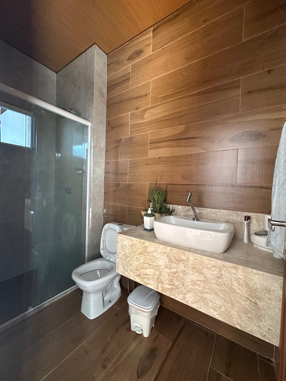 Imagem Casa com 3 Quartos à Venda, 220 m² em Engenheiro Luciano Cavalcante - Fortaleza