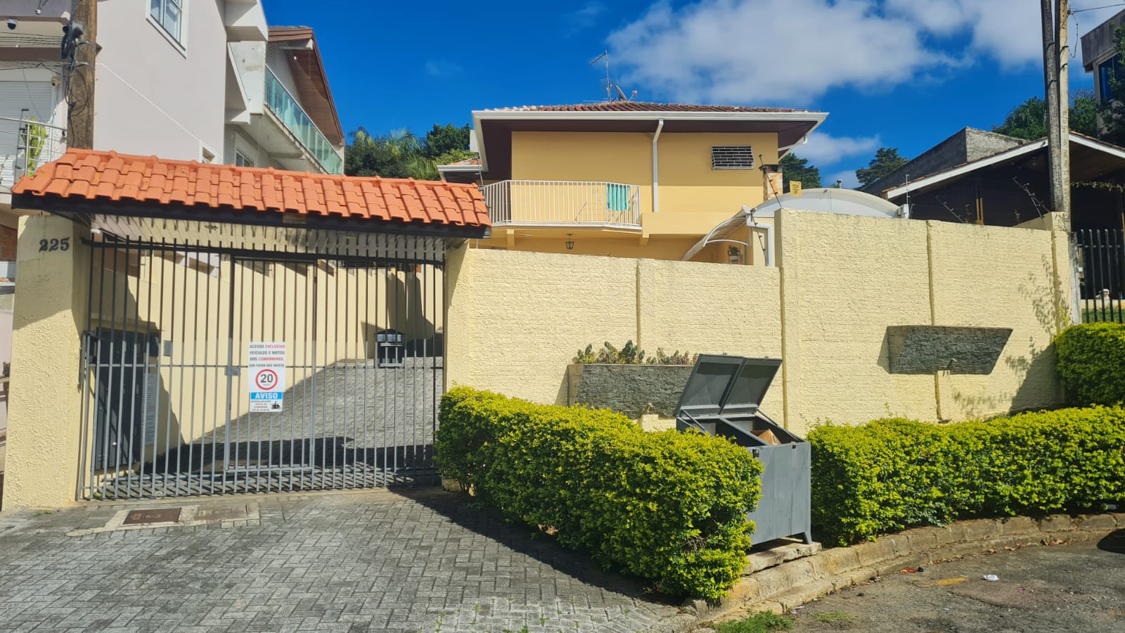 Imagem Sobrado com 4 Quartos à Venda, 160 m² em Boa Vista - Curitiba