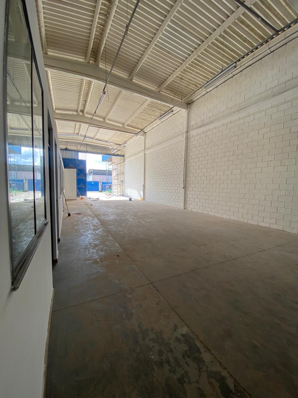 Imagem Imóvel Comercial para Alugar, 600 m²em Itinga - Lauro de Freitas Imagem Imóvel Comercial para Alugar, 600 m²em Itinga - Lauro de Freitas