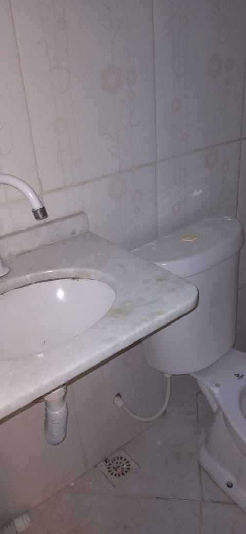 Imagem Casa com 2 Quartos para Alugar, 60 m²em Cabuçu - Nova Iguaçu