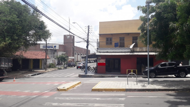 Imagem Ponto Comercial para Alugar, 450 m² em Quintino Cunha - Fortaleza