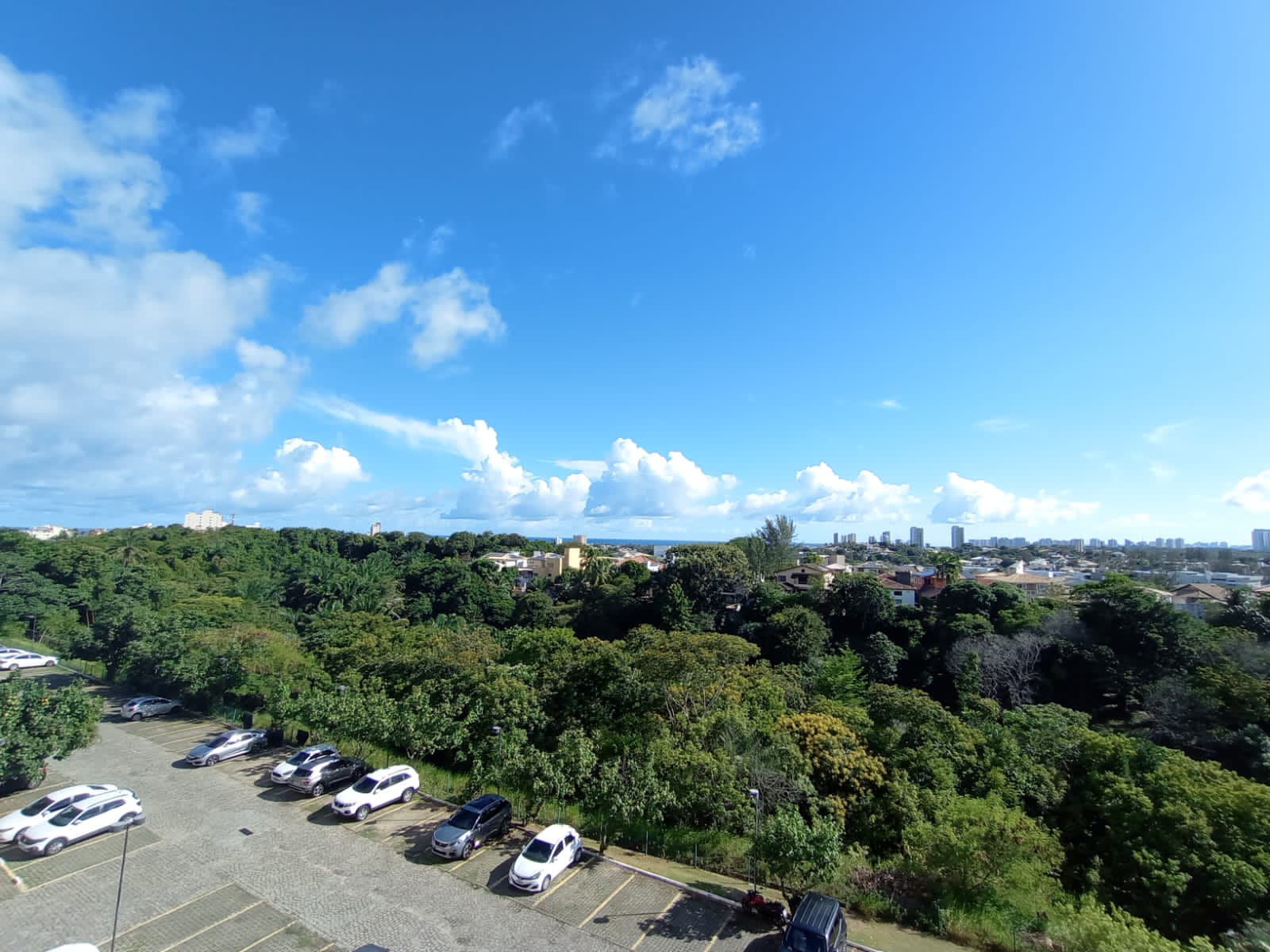 Imagem Apartamento com 3 Quartos para Alugar, 81 m²em Piatã - Salvador Imagem Apartamento com 3 Quartos para Alugar, 81 m²em Piatã - Salvador