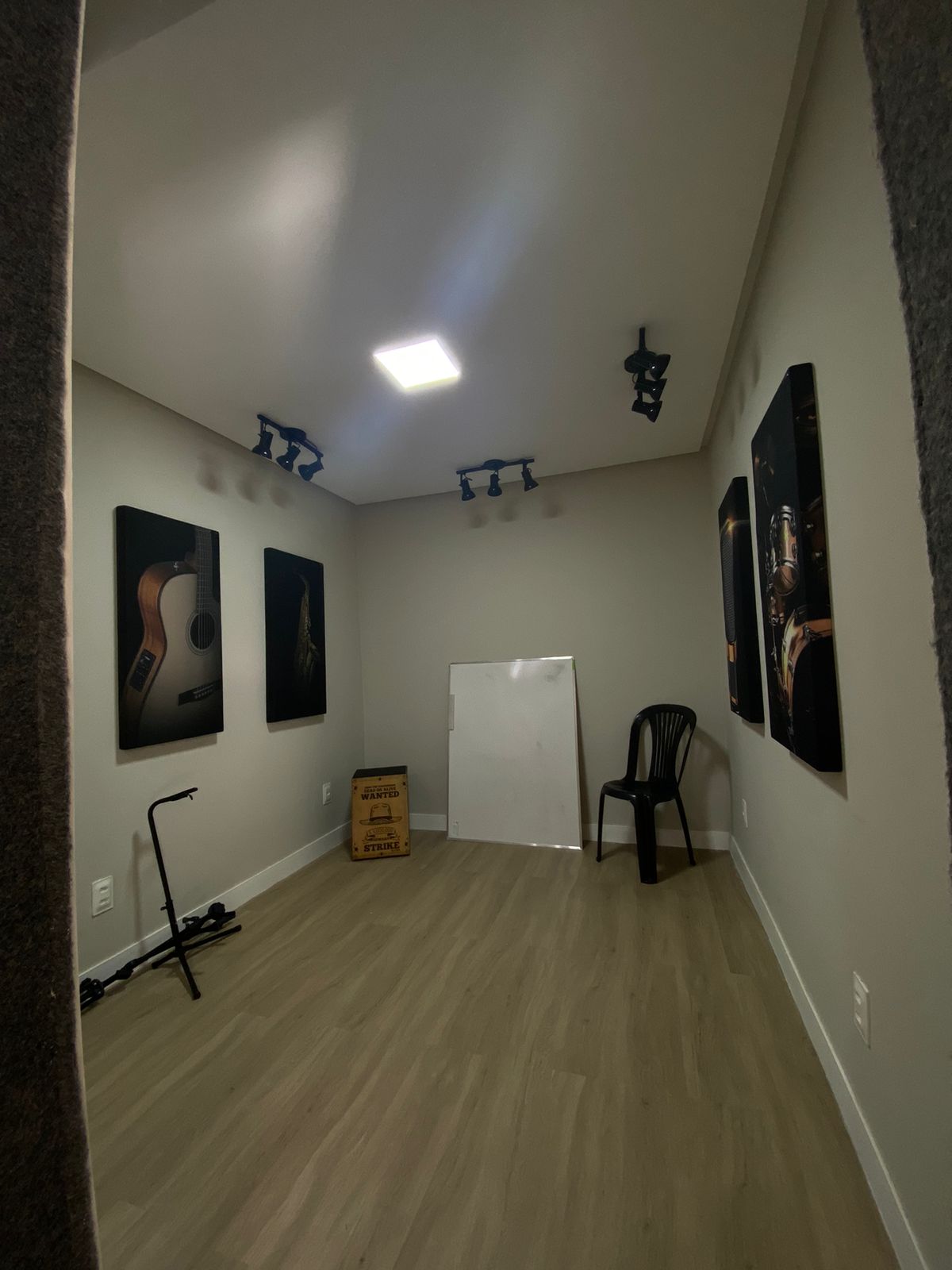 Imagem Casa com 6 Quartos à Venda, 335 m²em Alphaville (abrantes) - CAMAÇARI