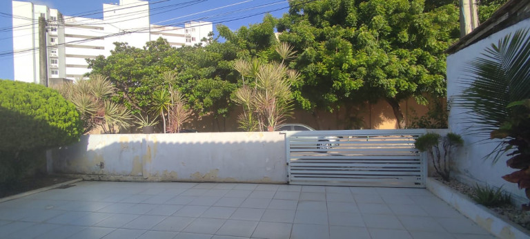 Imagem Casa de Condomínio com 3 Quartos para Alugar, 1 m² em Turu - São Luís