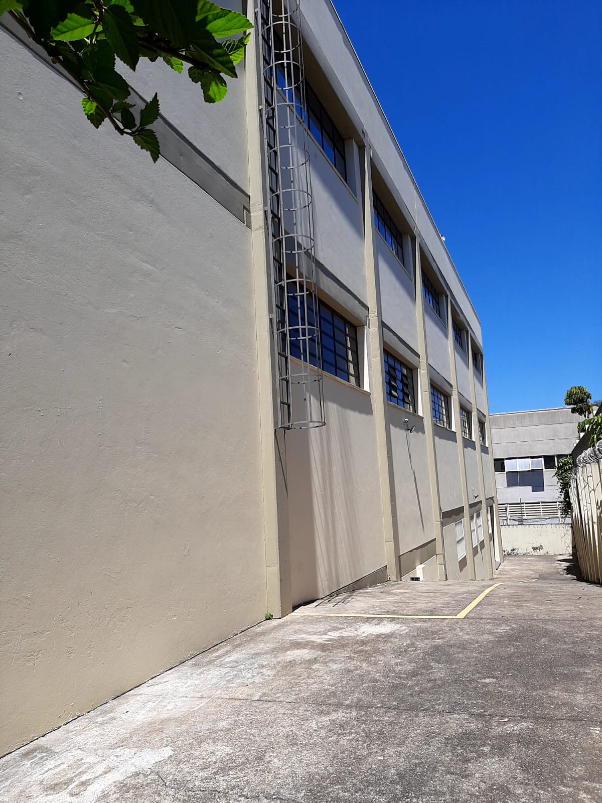 Imagem Galpão para Alugar, 903 m²em Tamboré - Barueri Imagem Galpão para Alugar, 903 m²em Tamboré - Barueri
