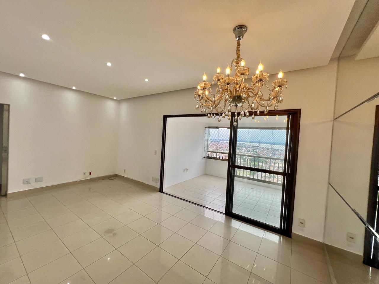 Imagem Apartamento com 4 Quartos à Venda, 155 m²em Batista Campos - Belém