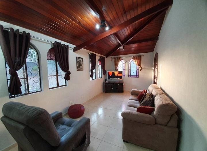 Imagem Chácara com 3 Quartos à Venda, 162 m² em Jardim Centenário - Atibaia