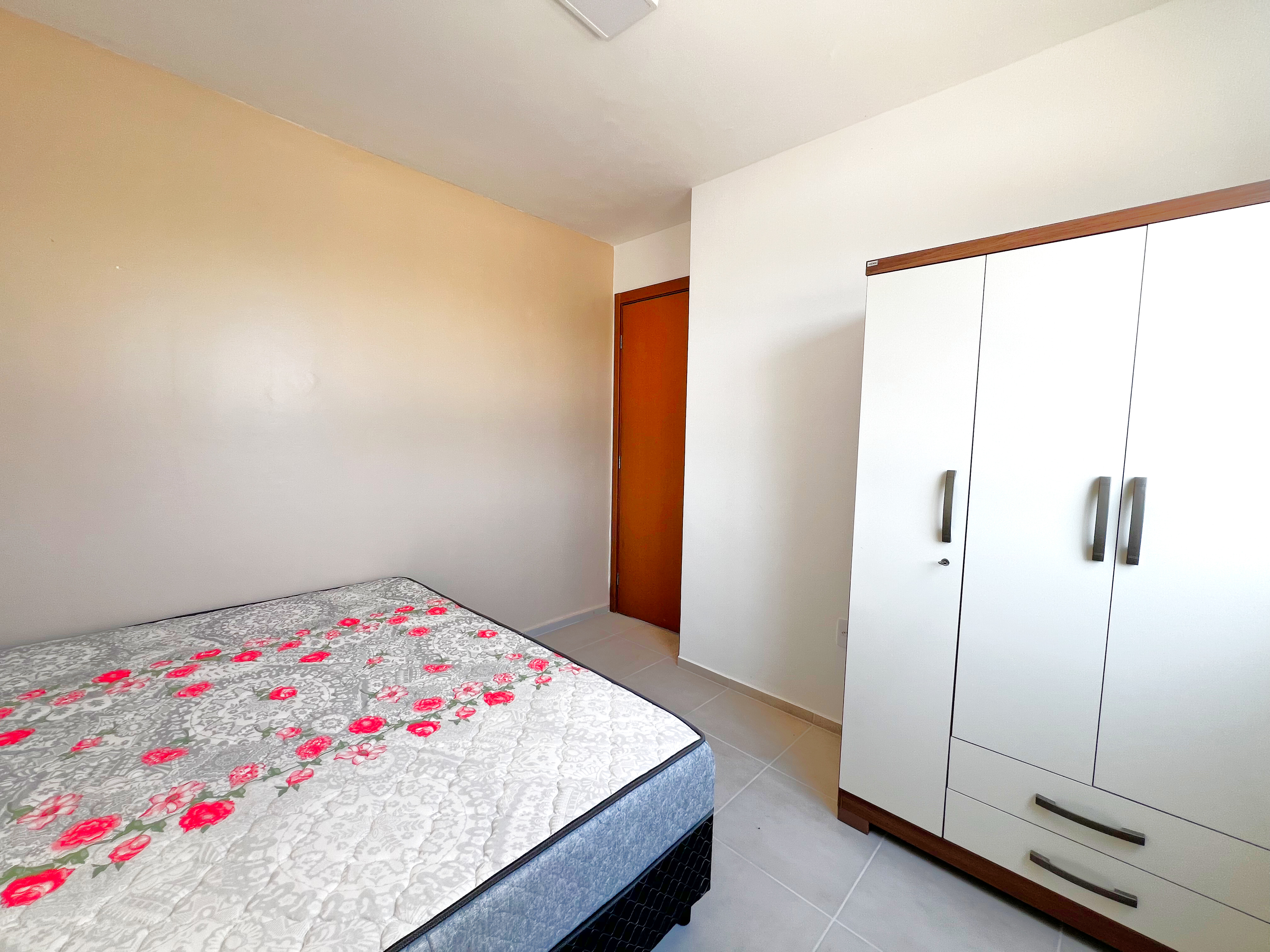 Imagem Apartamento com 2 Quartos para Alugar, 47 m²em Ponta Negra - Manaus