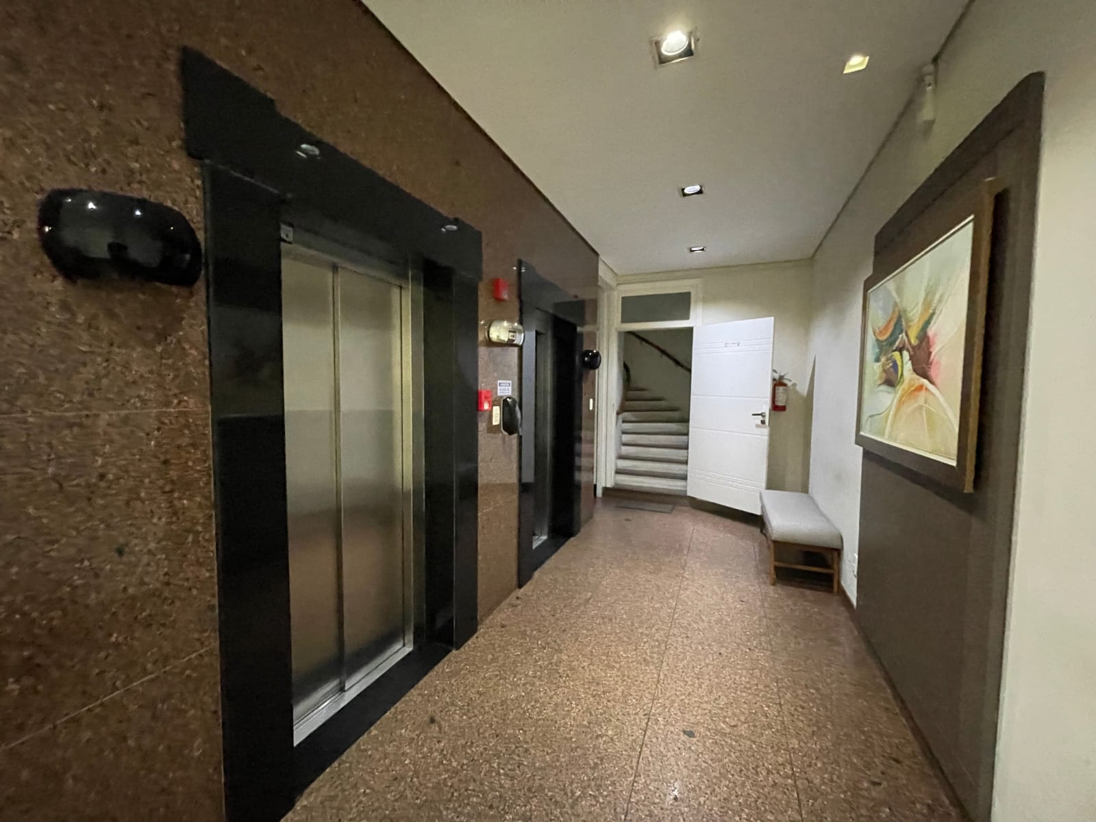 Imagem Apartamento com 2 Quartos à Venda, 99 m²em Centro - Balneário Camboriú