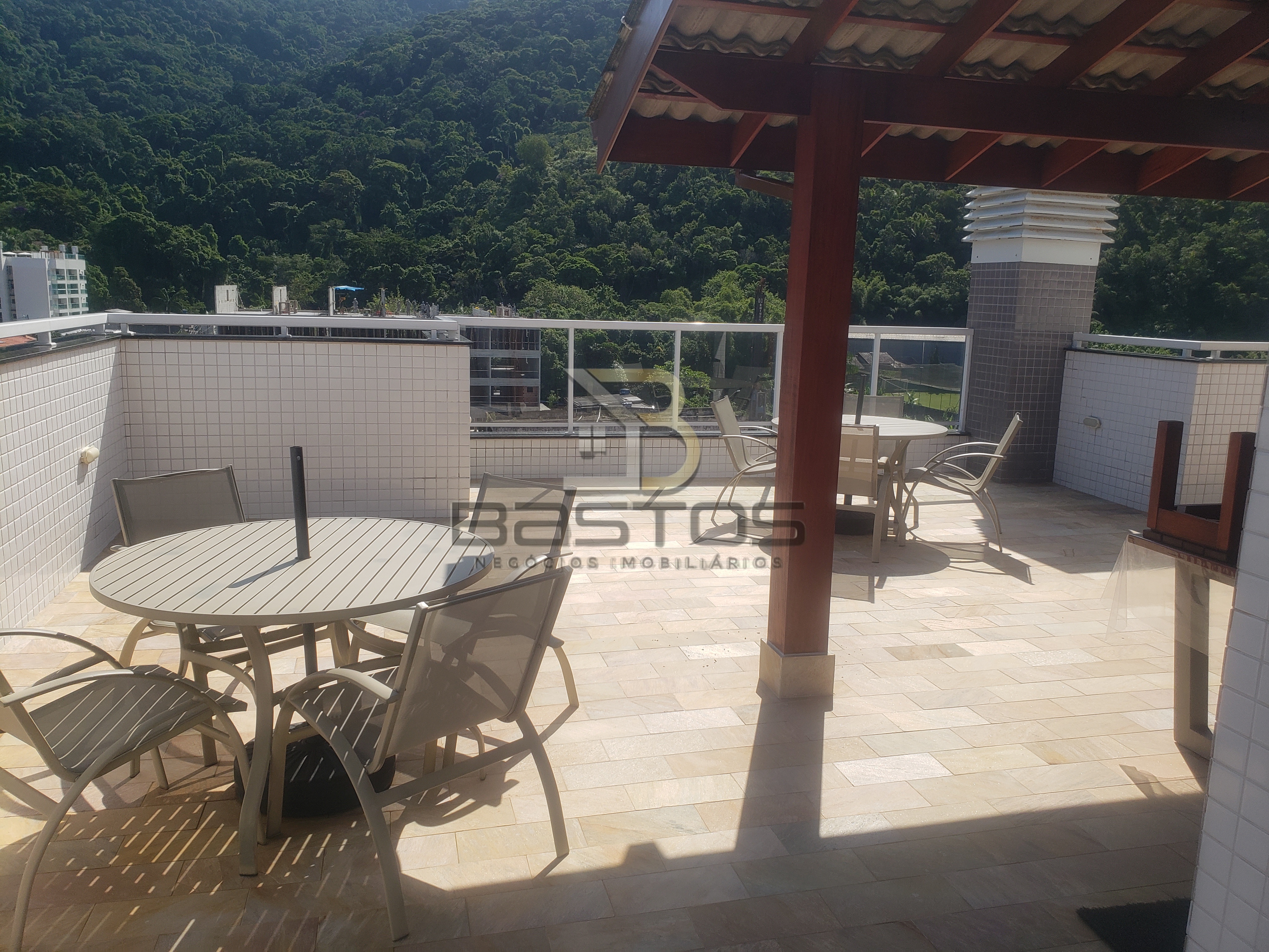 Imagem Apartamento com 2 Quartos à Venda, 59 m²em Praia das Toninhas - Ubatuba