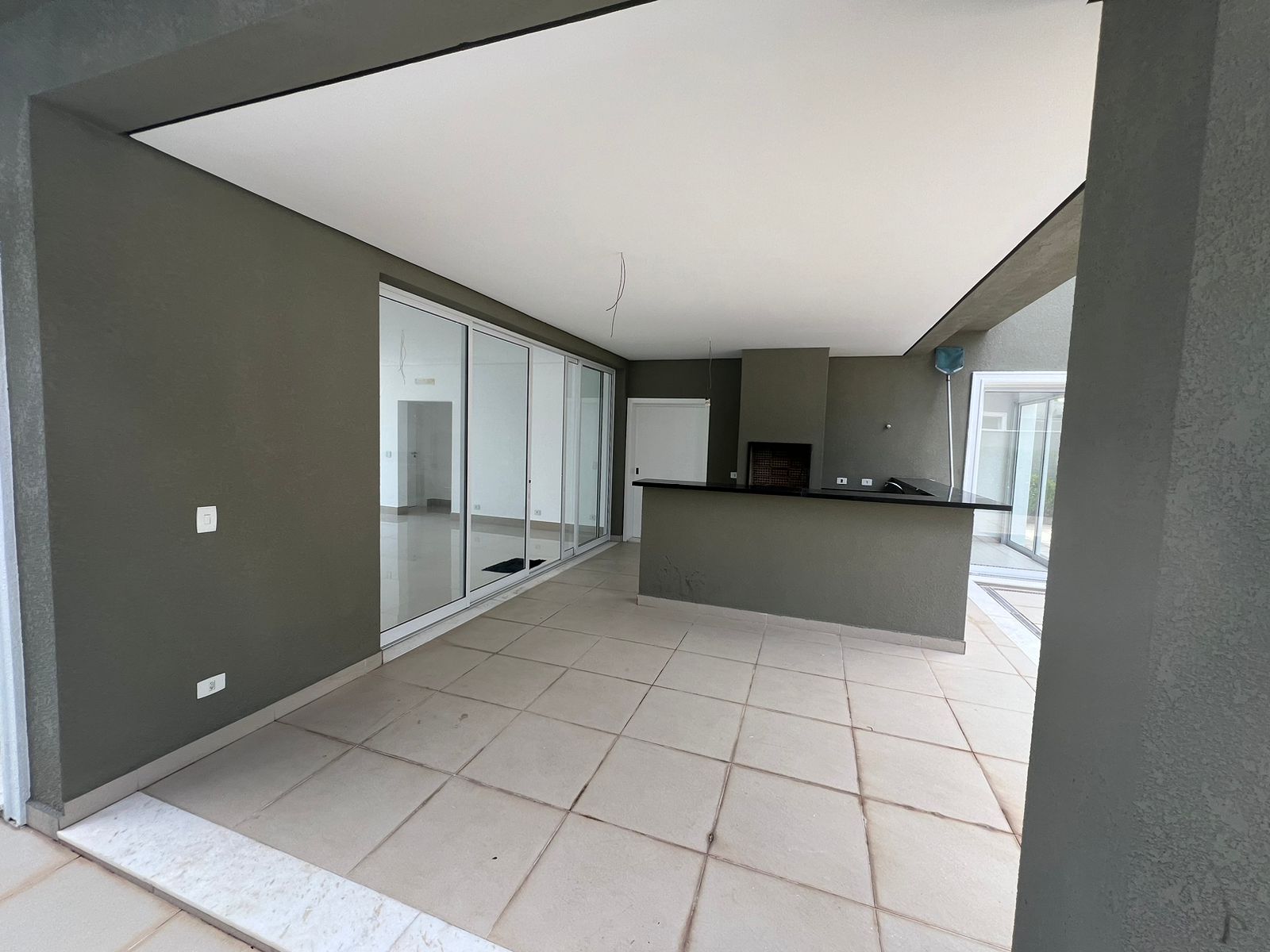 Imagem Casa com 4 Quartos à Venda, 430 m²em Alphaville - Santana de Parnaíba Imagem Casa com 4 Quartos à Venda, 430 m²em Alphaville - Santana de Parnaíba
