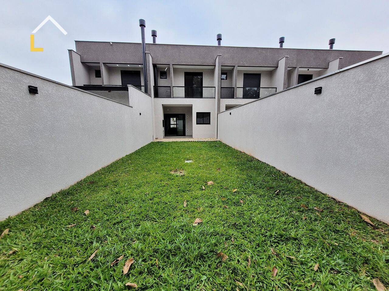 Imagem Sobrado com 3 Quartos à Venda, 157 m² em Anita Garibaldi - Joinville