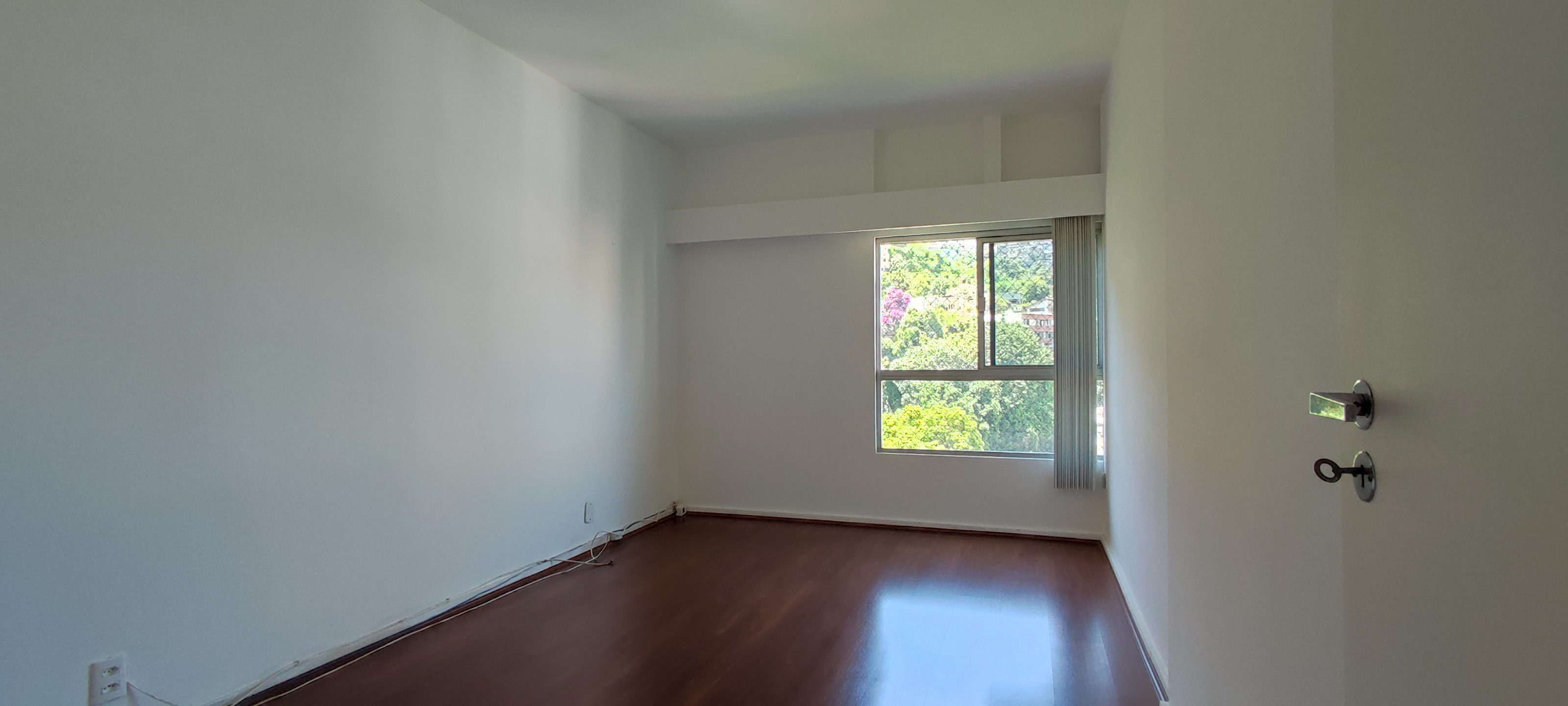 Imagem Apartamento com 3 Quartos à Venda, 118 m²em Laranjeiras - Rio de Janeiro