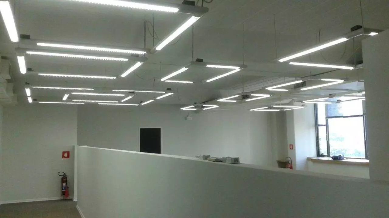 Imagem Sala Comercial à Venda ou Locação, 374 m²em Cidade Monções - São Paulo Imagem Sala Comercial à Venda ou Locação, 374 m²em Cidade Monções - São Paulo