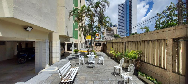 Imagem Apartamento com 2 Quartos à Venda, 76 m² em Candeias - Jaboatão dos Guararapes Imagem Apartamento com 2 Quartos à Venda, 76 m² em Candeias - Jaboatão dos Guararapes