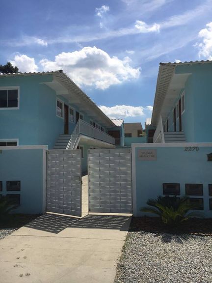 Casa com 2 Quartos à Venda, 40 m² em Cosmos - Rio De Janeiro
