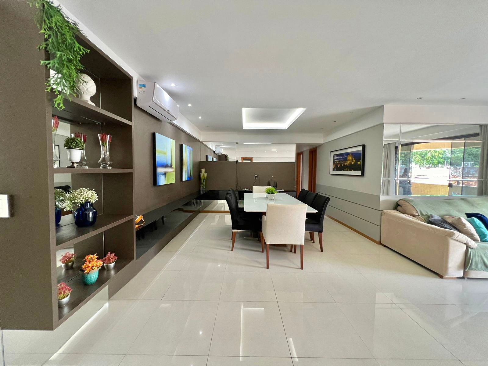 Imagem Apartamento com 4 Quartos à Venda, 175 m²em São Brás - Belém Imagem Apartamento com 4 Quartos à Venda, 175 m²em São Brás - Belém