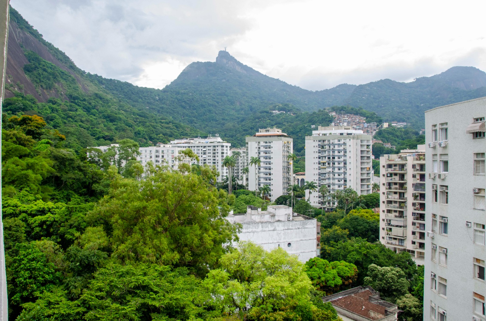 Imagem Apartamento com 3 Quartos à Venda, 120 m²em Laranjeiras - Rio de Janeiro