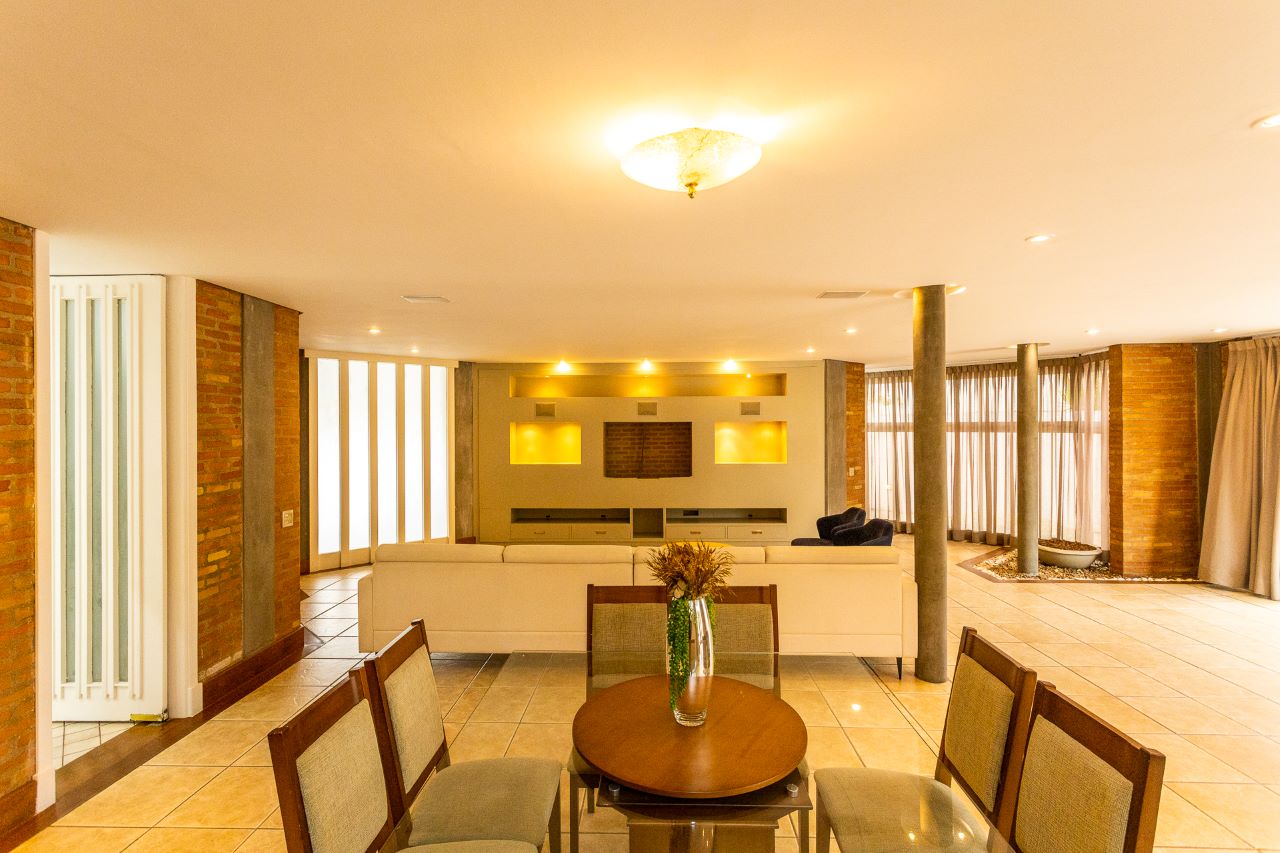 Imagem Casa de Condomínio com 4 Quartos à Venda ou Locação, 750 m² em Tamboré - Santana de Parnaíba
