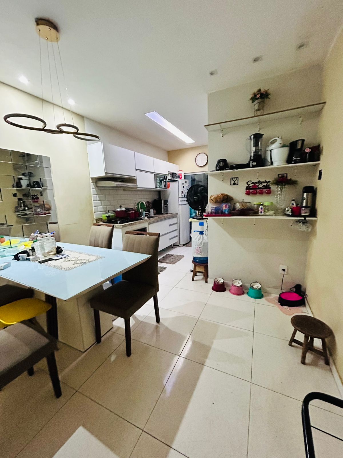 Imagem Casa com 3 Quartos para Alugar, 70 m² em - Imagem Casa com 3 Quartos para Alugar, 70 m² em -