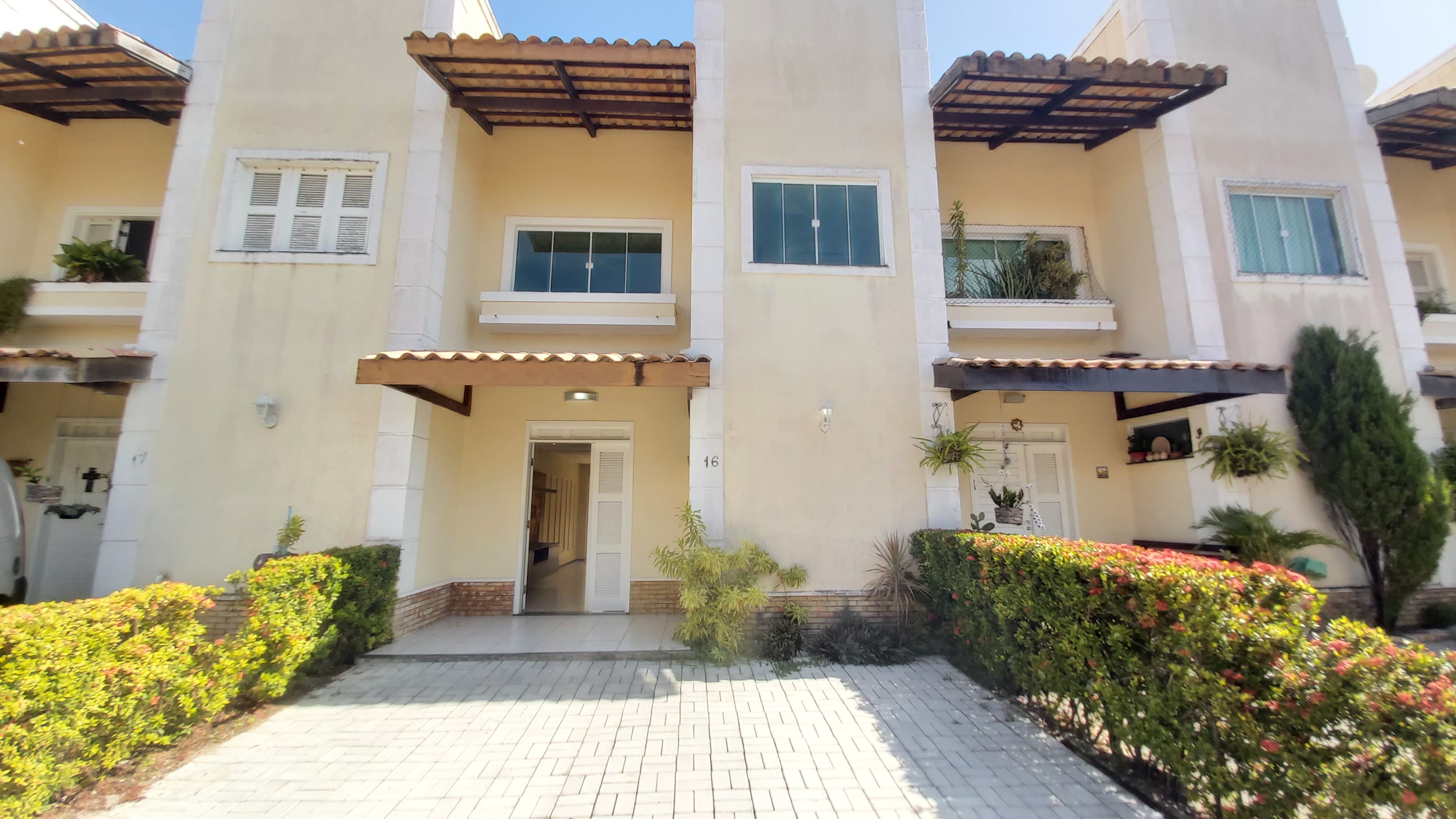 Imagem Casa de Condomínio com 3 Quartos à Venda, 131 m² em Engenheiro Luciano Cavalcante - Fortaleza Imagem Casa de Condomínio com 3 Quartos à Venda, 131 m² em Engenheiro Luciano Cavalcante - Fortaleza
