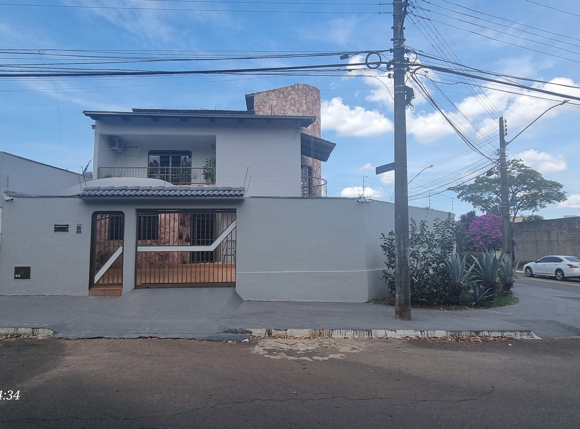 Imagem Sobrado com 4 Quartos à Venda ou Temporada, 250 m²em Setor Jaó - Goiânia