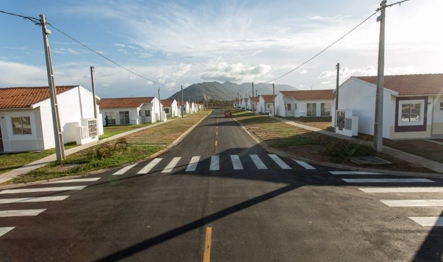 Imagem Casa de Condomínio com 2 Quartos à Venda, 43 m²em Senador Carlos Jereissati - Pacatuba