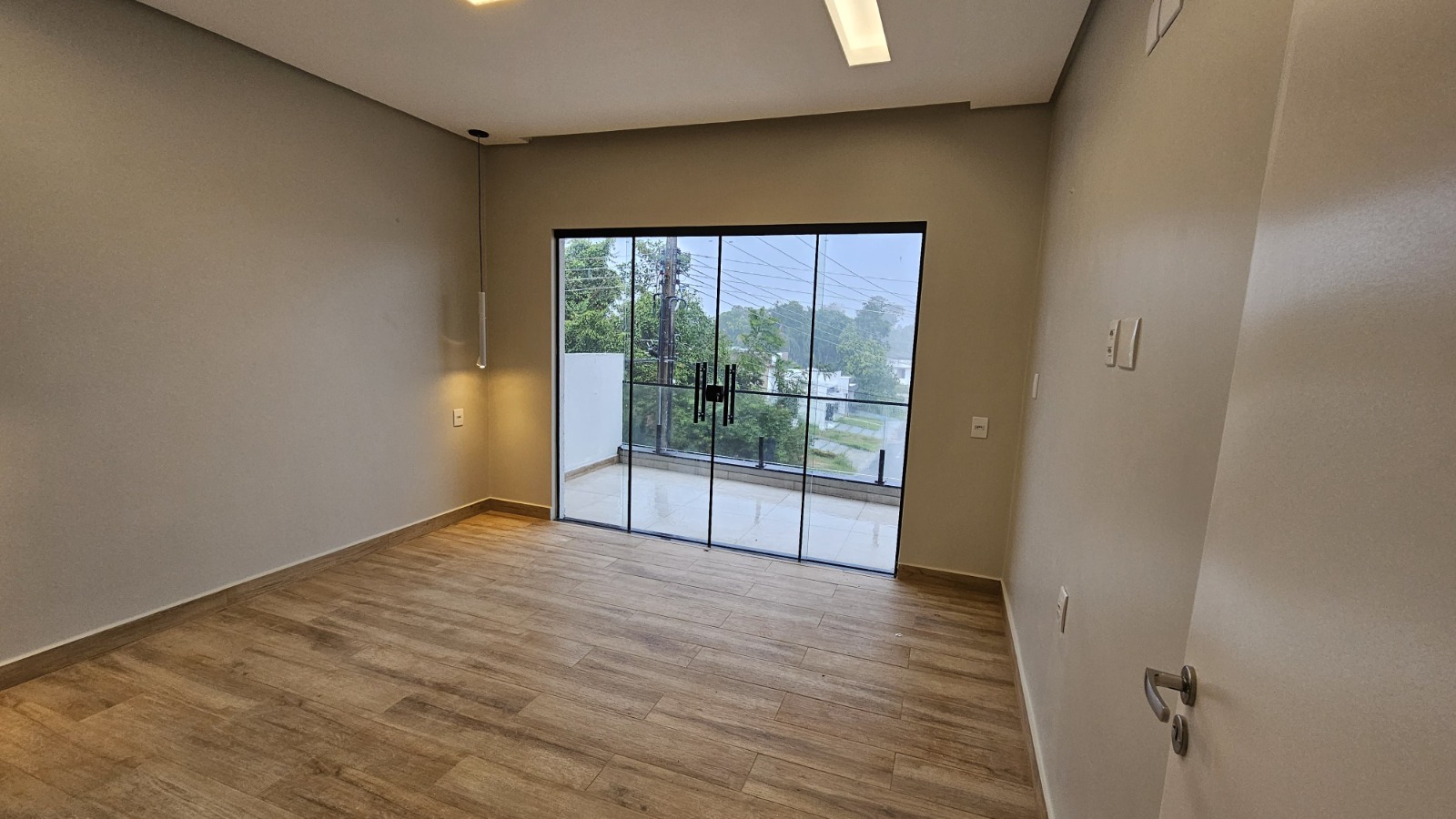 Imagem Casa com 4 Quartos à Venda, 241 m² em Ponta Negra - Manaus