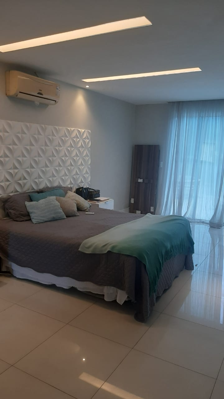 Imagem Casa de Condomínio com 5 Quartos à Venda, 600 m² em Vargem Grande - Rio de Janeiro Imagem Casa de Condomínio com 5 Quartos à Venda, 600 m² em Vargem Grande - Rio de Janeiro