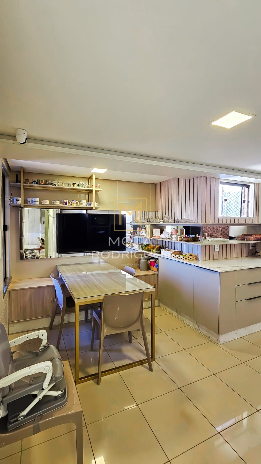 Imagem Apartamento com 3 Quartos à Venda, 220 m² em Dionisio Torres - Fortaleza Imagem Apartamento com 3 Quartos à Venda, 220 m² em Dionisio Torres - Fortaleza