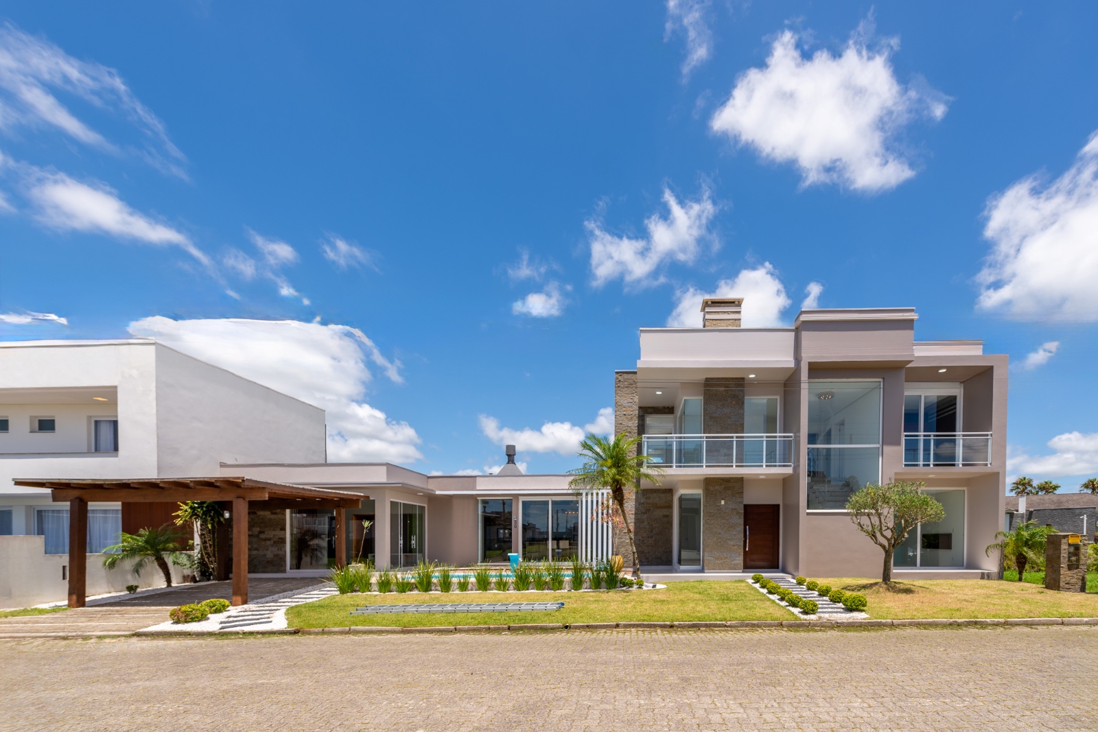 Casa de Condomínio com 4 Quartos à Venda, 214 m²em centro - Tramandaí