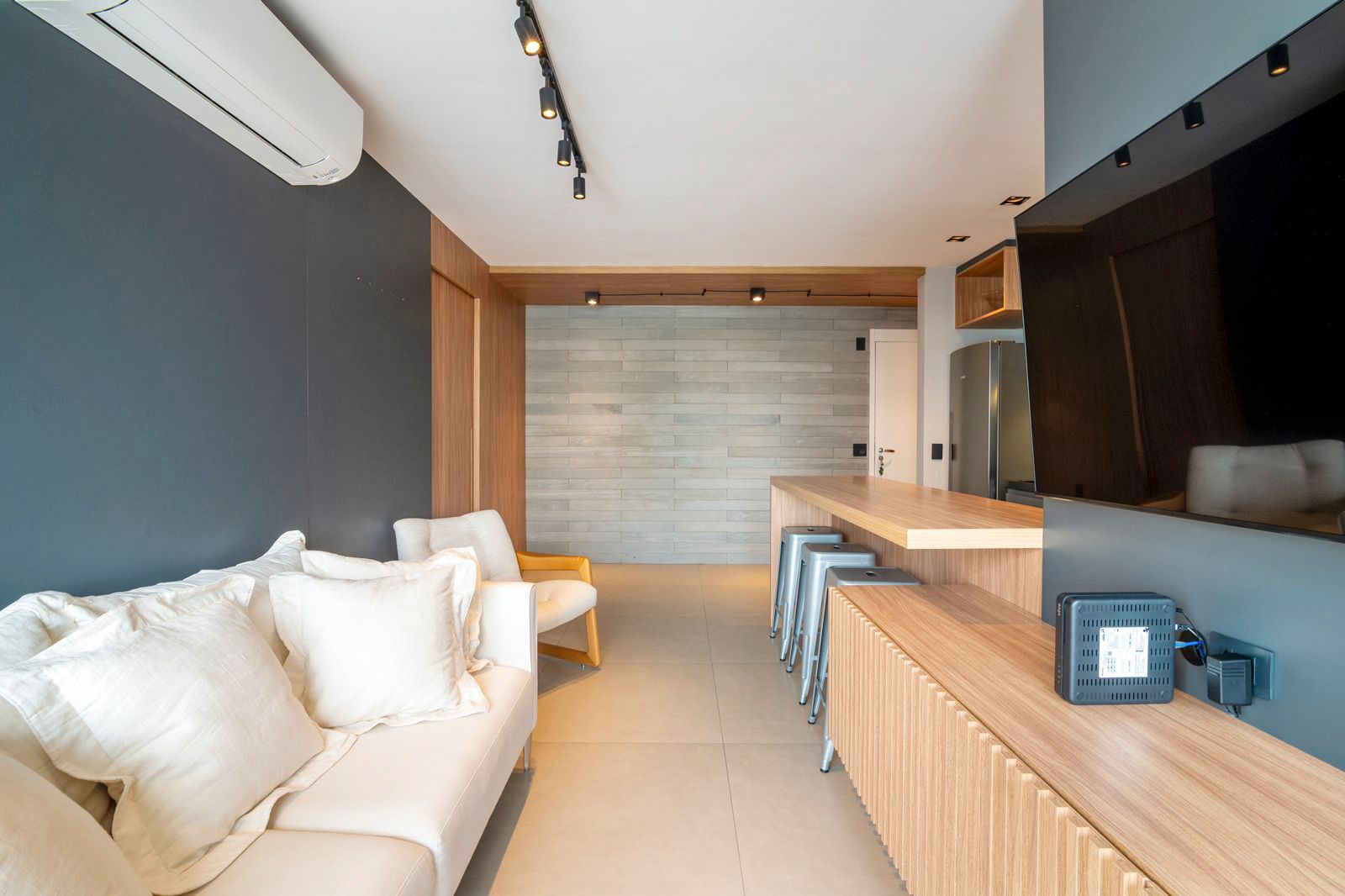 Imagem Apartamento com 2 Quartos à Venda, 72 m²em Campo Belo - São Paulo
