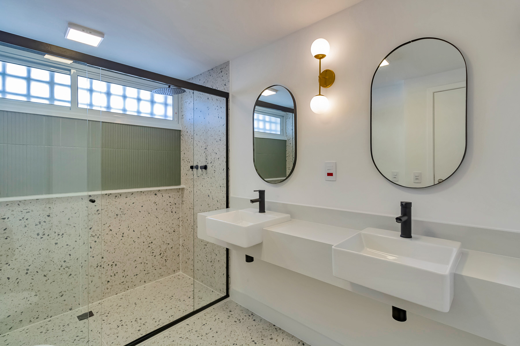 Imagem Apartamento com 2 Quartos à Venda, 97 m²em Bela Vista - São Paulo