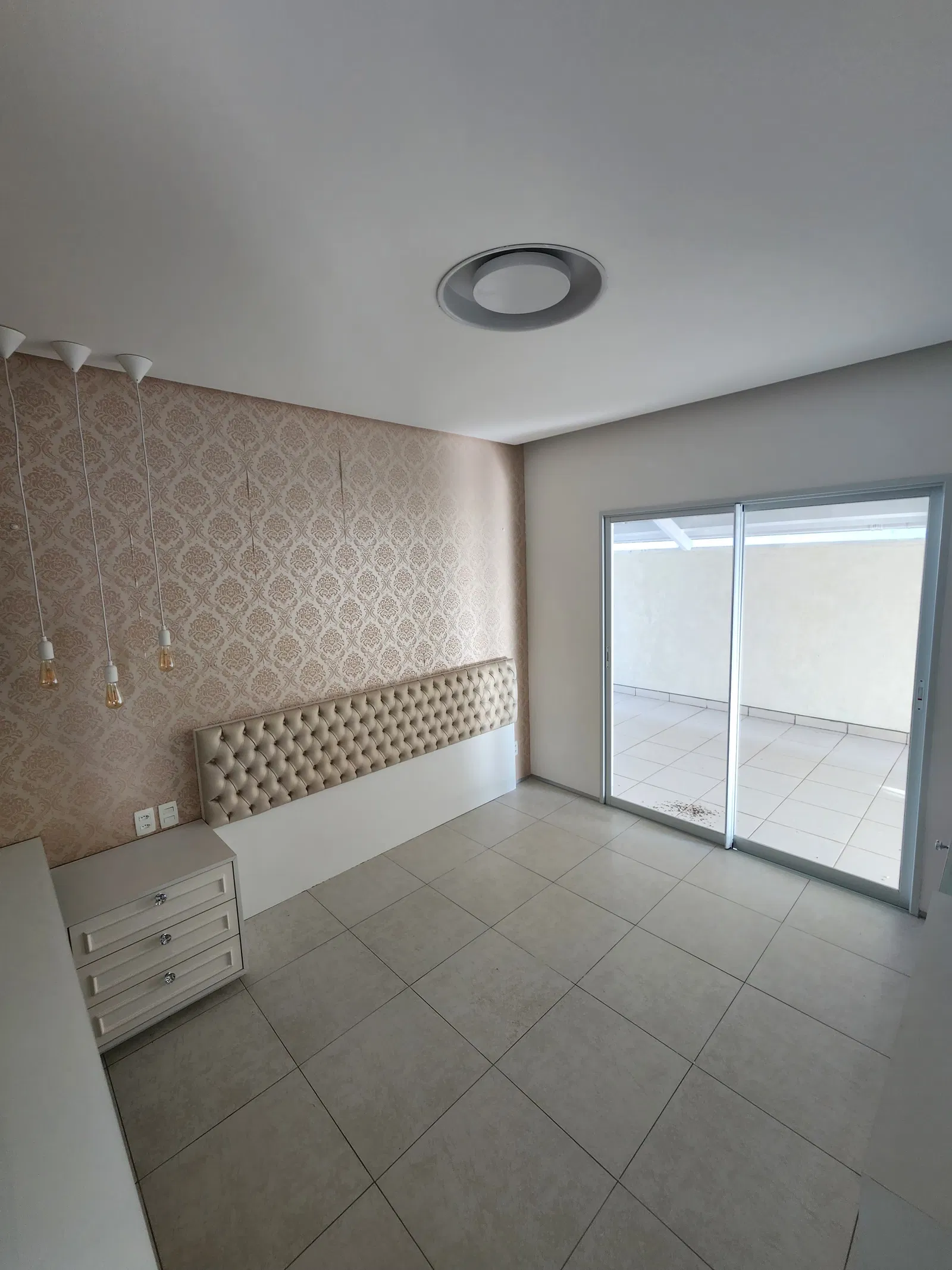 Imagem Casa de Condomínio com 3 Quartos à Venda, 277 m²em SAPIRANGA - FORTALEZA