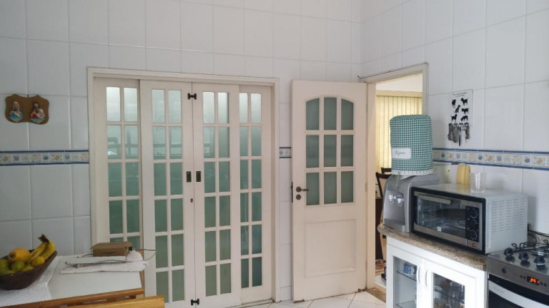 Imagem Sobrado com 4 Quartos à Venda, 248 m²em Ponta da Praia - Santos