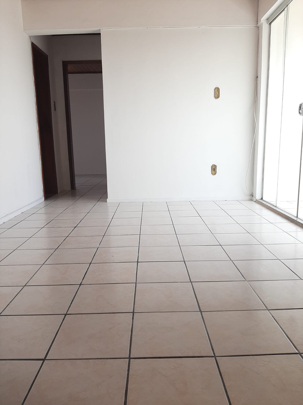 Imagem Apartamento com 2 Quartos para Alugar, 65 m²em Telégrafo - Belém