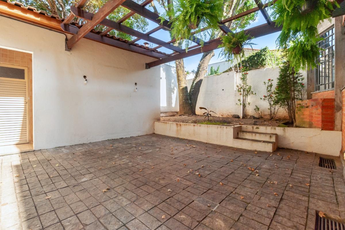 Imagem Casa com 3 Quartos à Venda, 230 m² em Jardim Paulistano - São Paulo Imagem Casa com 3 Quartos à Venda, 230 m² em Jardim Paulistano - São Paulo