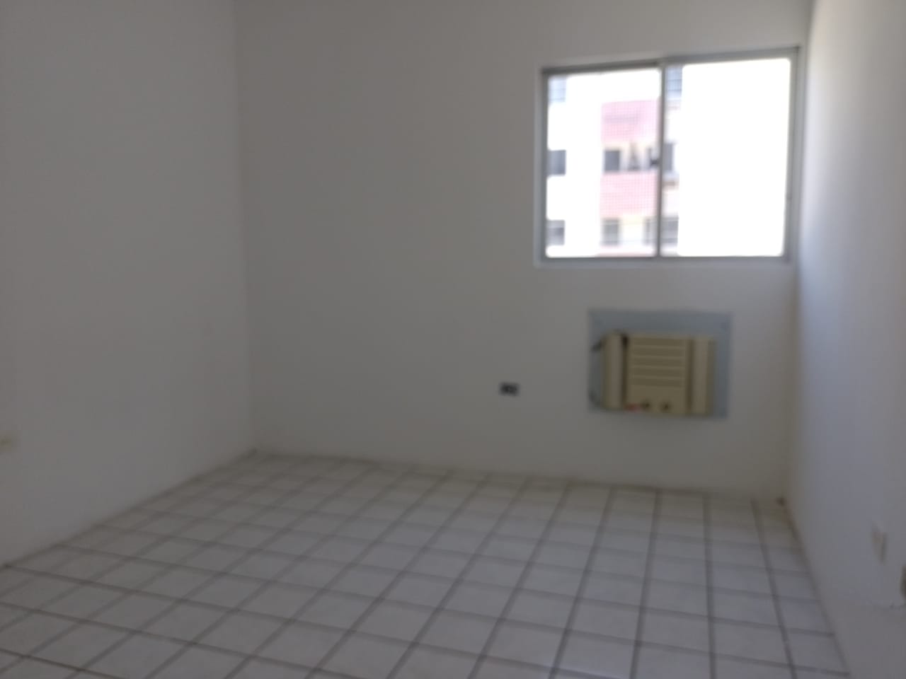 Imagem Apartamento com 2 Quartos à Venda, 82 m²em Candeias - Jaboatão dos Guararapes