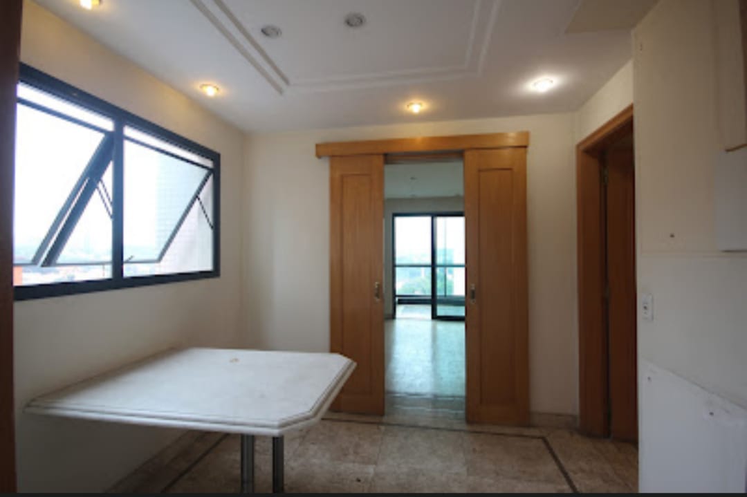 Imagem Apartamento com 4 Quartos à Venda, 202 m²em Jardim Paineiras - São Paulo
