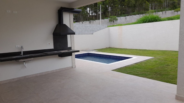 Imagem Casa com 3 Quartos à Venda, em Chácaras Maringá - Atibaia Imagem Casa com 3 Quartos à Venda, em Chácaras Maringá - Atibaia