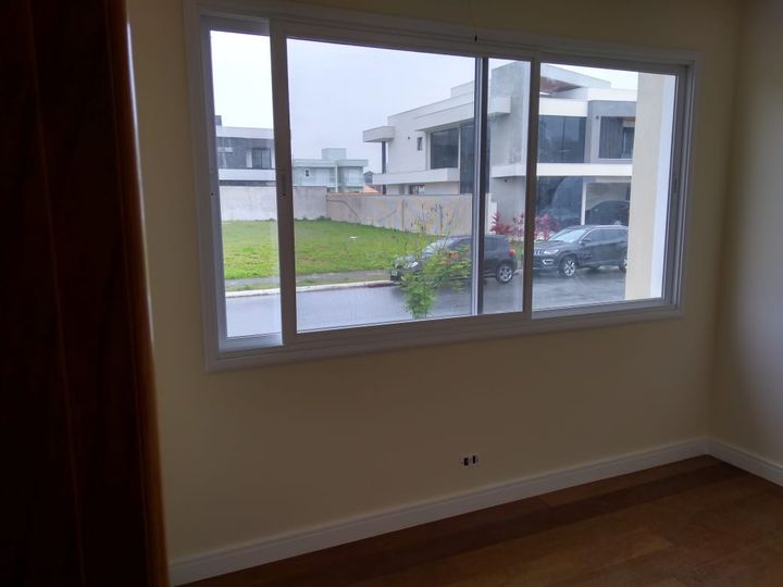 Imagem Casa de Condomínio com 3 Quartos à Venda, 220 m² em Jardim Do Golfe - São José Dos Campos