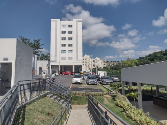 Imagem Apartamento com 2 Quartos à Venda, 47 m² em Cabral - Contagem