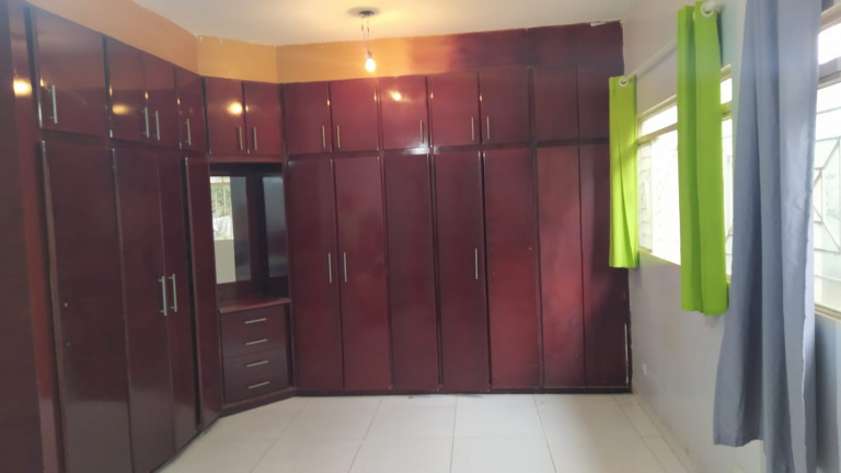 Imagem Sobrado com 4 Quartos à Venda,  em Jardim Ipiranga - Aparecida de Goiânia