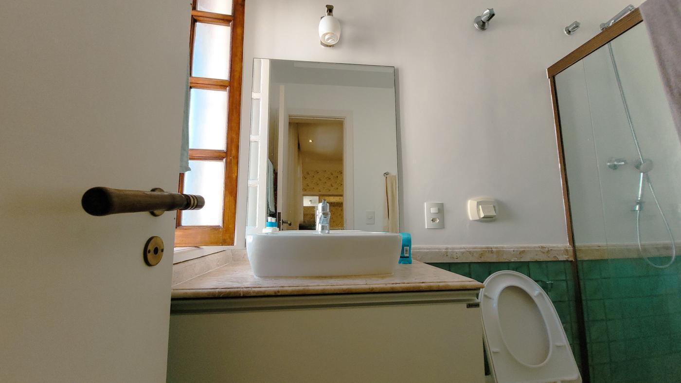 Imagem Casa com 4 Quartos à Venda, 650 m²em Camboinhas - Niterói Imagem Casa com 4 Quartos à Venda, 650 m²em Camboinhas - Niterói