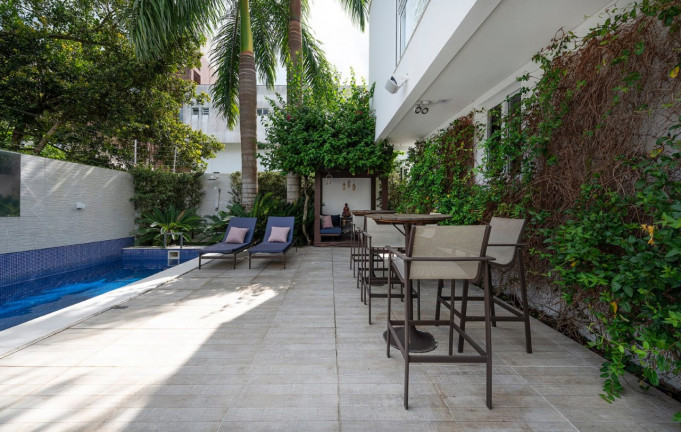 Imagem Casa de Condomínio com 4 Quartos à Venda, 485 m² em Jurerê - Florianópolis Imagem Casa de Condomínio com 4 Quartos à Venda, 485 m² em Jurerê - Florianópolis