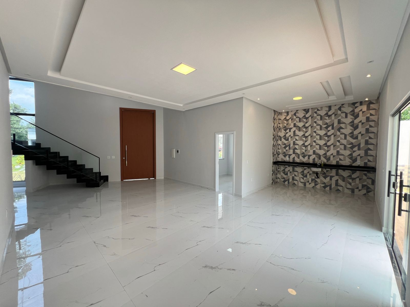 Imagem Casa de Condomínio com 4 Quartos à Venda, 368 m²em Ponta Negra - Manaus