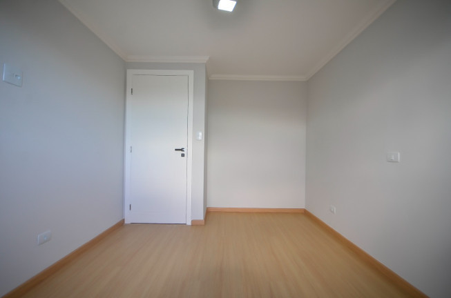 Imagem Sobrado com 3 Quartos à Venda,  em Cajuru - Curitiba