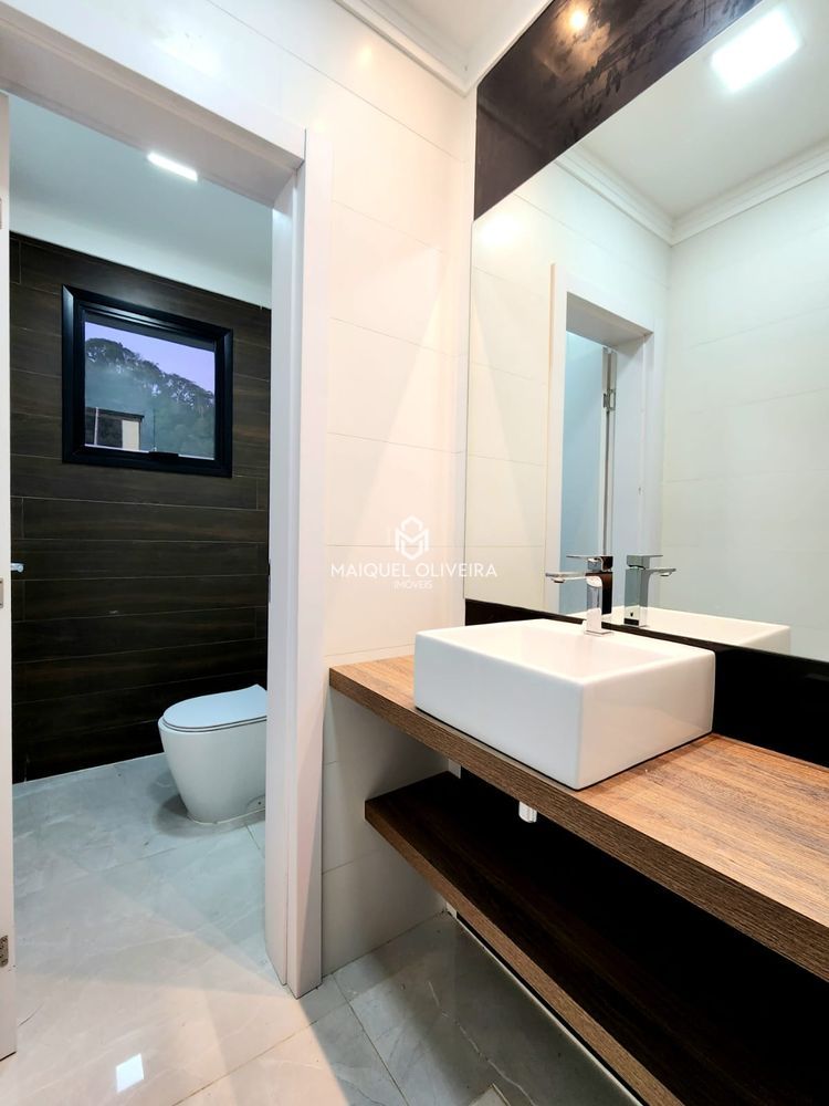 Imagem Casa de Condomínio com 3 Quartos para Alugar, 300 m²em Tomazetti - Santa Maria Imagem Casa de Condomínio com 3 Quartos para Alugar, 300 m²em Tomazetti - Santa Maria